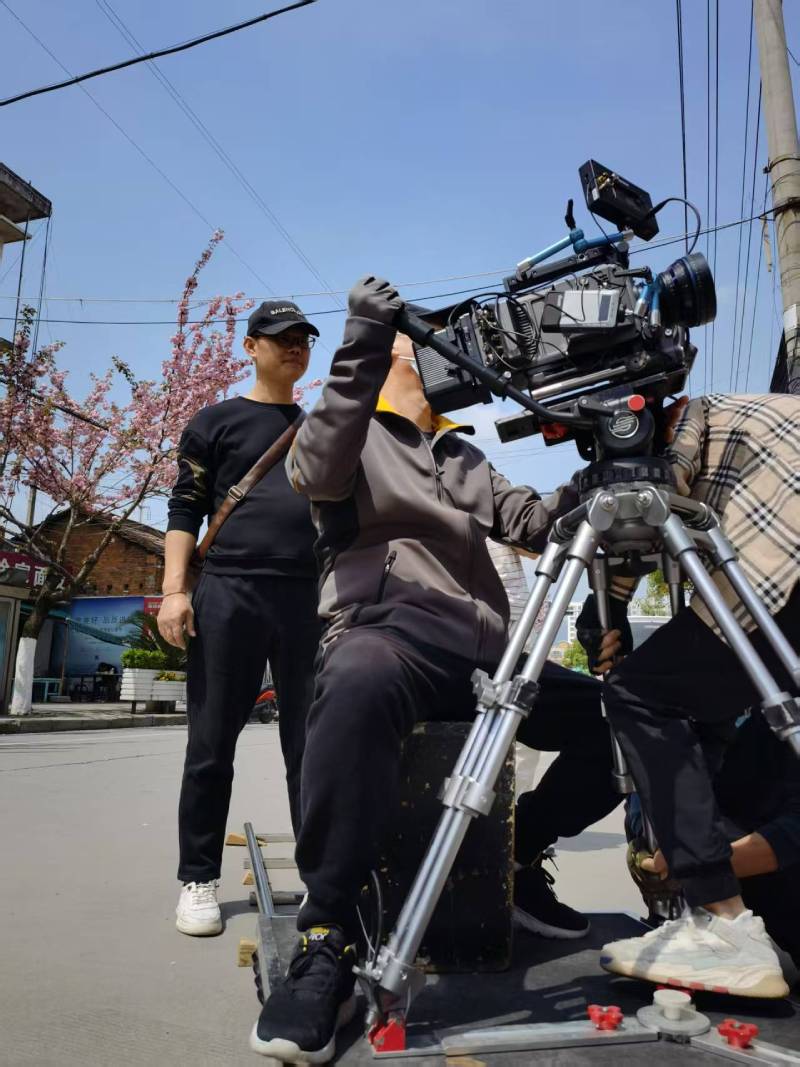 安龙县广告片拍摄：快消品牌爆款之选，网感内容适配社媒传播！